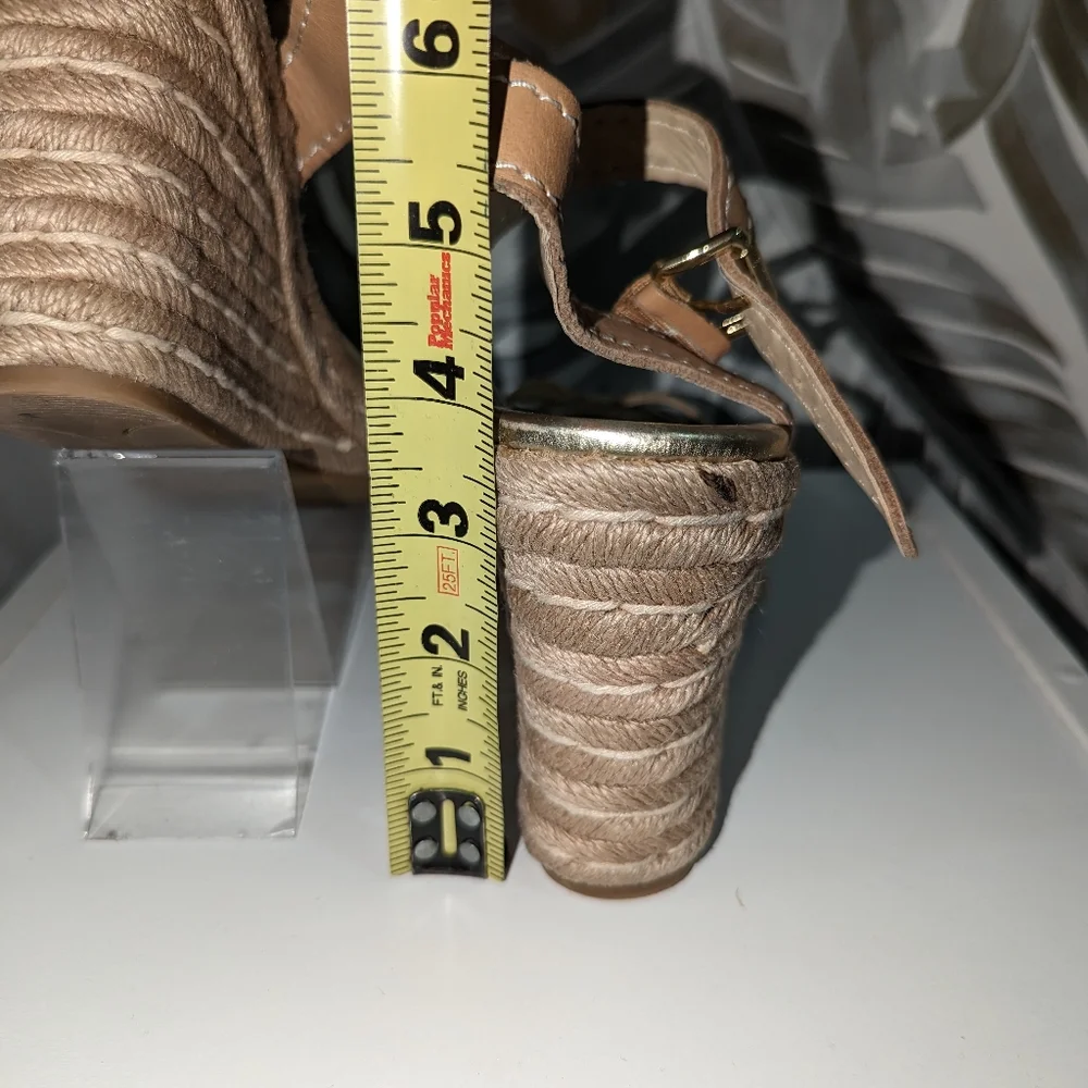 Golden wedge